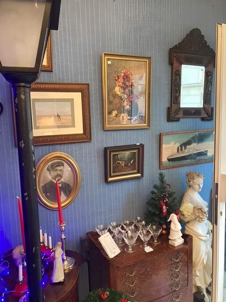 Tableaux et objets de décoration anciens Vente d'antiquités Conflans-Sainte-Honorine